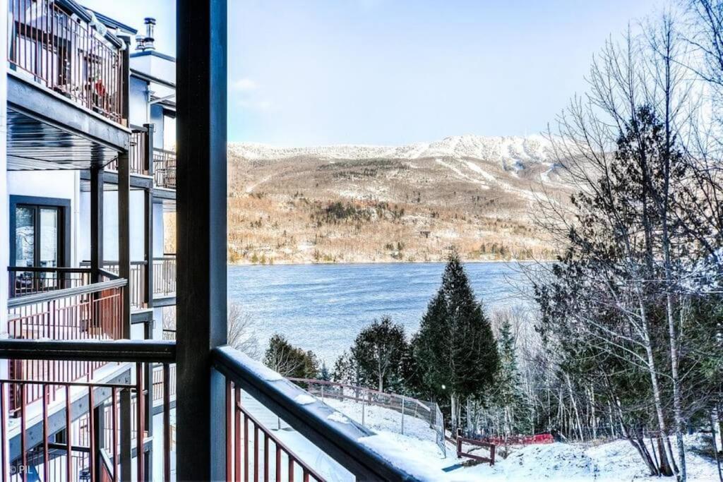 Chic Mt-Tremblant Condo With View On The Lake By Denstays Мон-Трамблан Екстер'єр фото