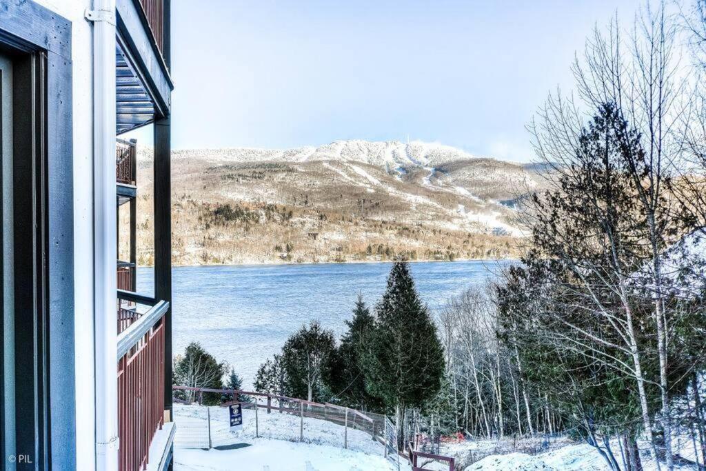 Chic Mt-Tremblant Condo With View On The Lake By Denstays Мон-Трамблан Екстер'єр фото